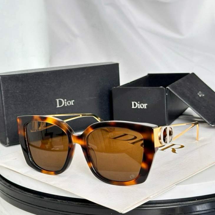 Picture of Dior Sunglasses _SKUfw79478871fw